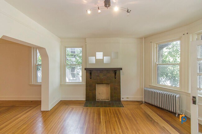 Interior Photo - The Brenton