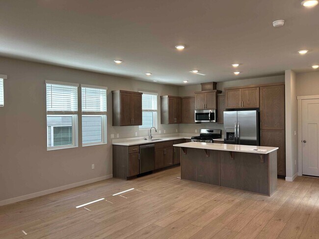 Building Photo - 15271 SW 168th Ave