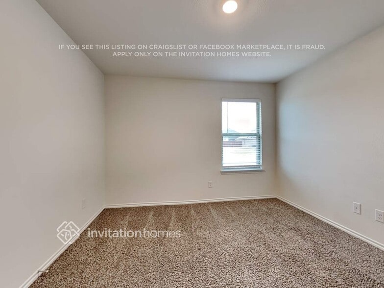 Building Photo - 608 Nexus Dr