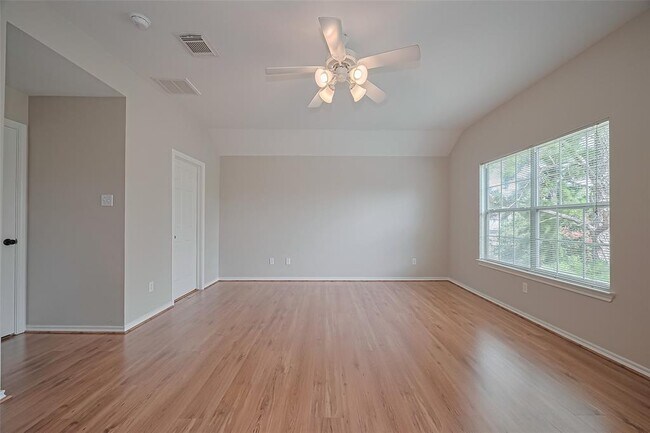 Building Photo - 16839 Carrollton Creek Ln