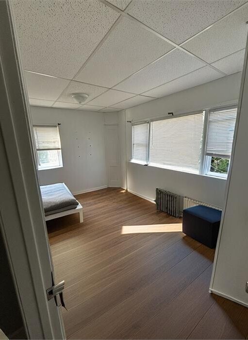 Building Photo - 240 Dixon Ave