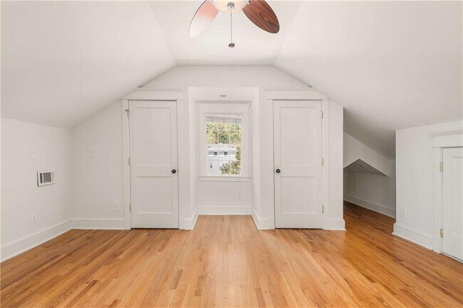 Building Photo - 787 Flat Shoals Ave SE