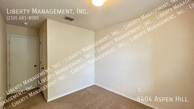 Building Photo - 6404 Aspen Hill