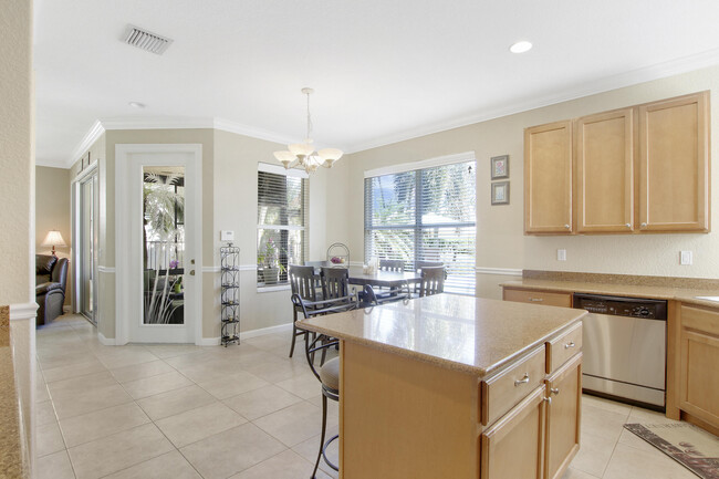 Building Photo - 8210 Calterra Dr