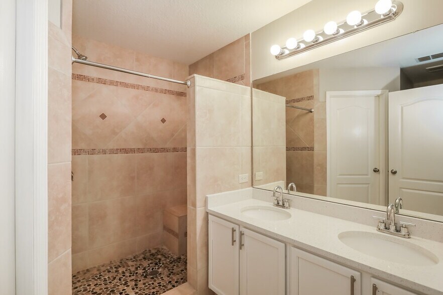 Building Photo - 282 Turtle Dove Dr