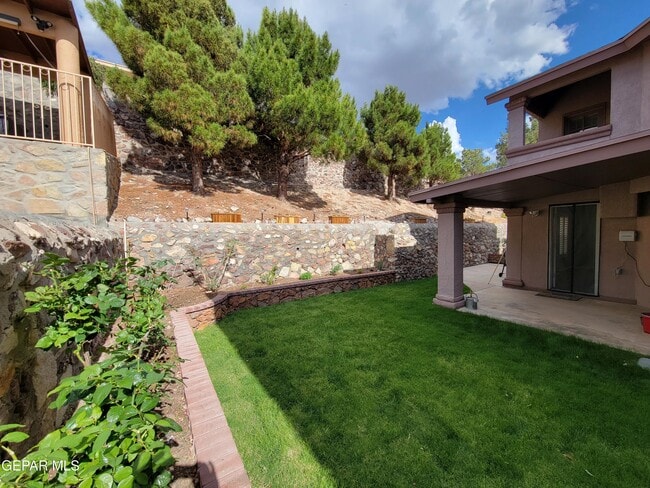 Building Photo - 1404 Black Ridge Dr