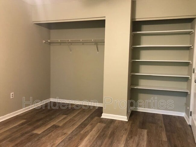 Building Photo - 1722 Hunters Trail