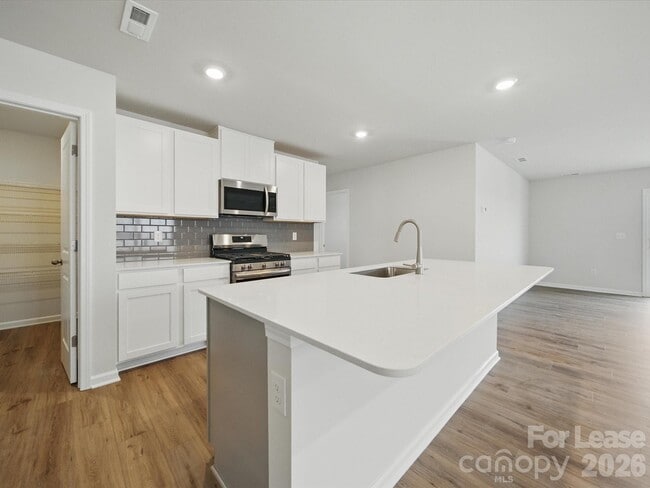 Building Photo - 13300 Hampton Bay Ln