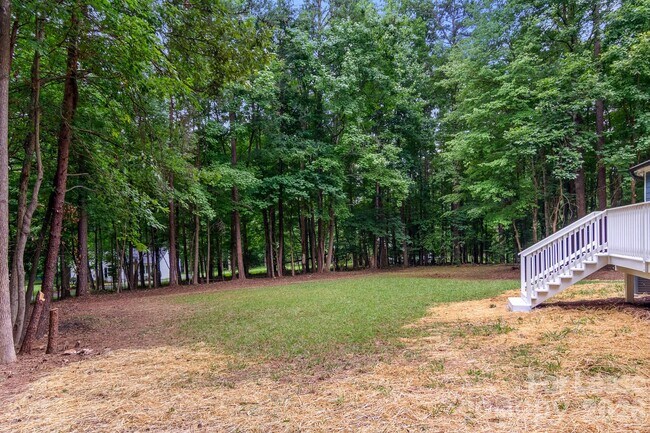 Building Photo - 116 Maple Grove Church Rd