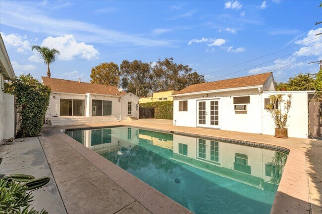 Backyard - 4710 Cartwright Ave