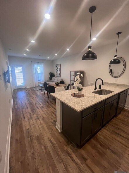 Building Photo - 14810 Jefferson Hwy