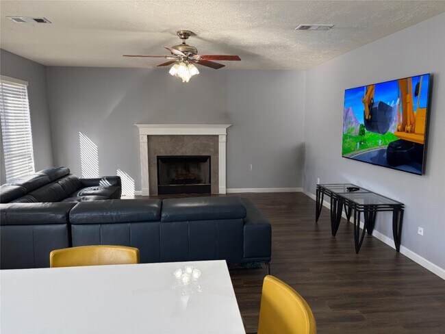Building Photo - 7231 Brockington Dr