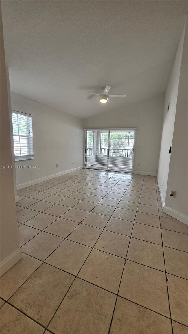 Building Photo - 2880 N Oakland Forest Dr