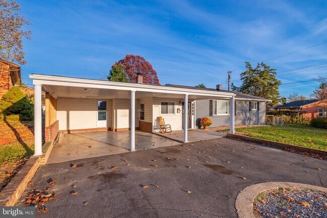 Building Photo - 11419 Greenberry Rd