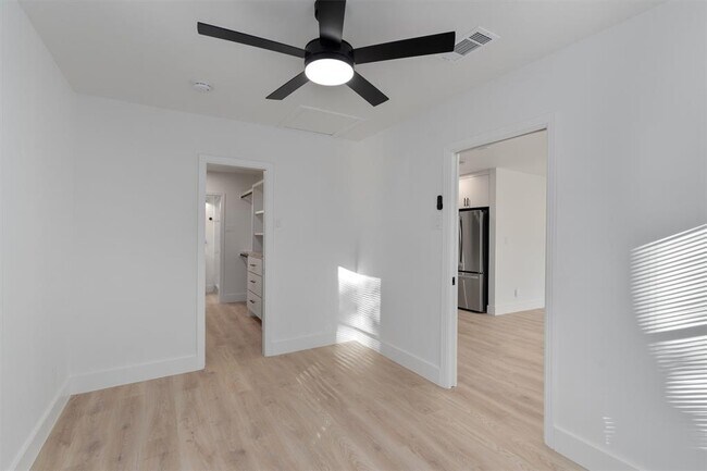 Building Photo - 406 Hammack Dr