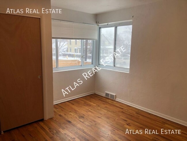 Building Photo - 1001 19th St