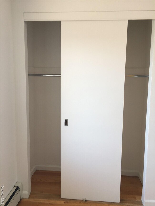 Building Photo - 93-05 37th Ave