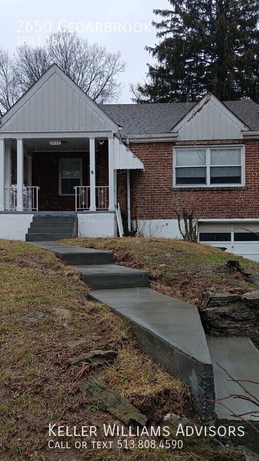 Building Photo - 2650 Cedarbrook-