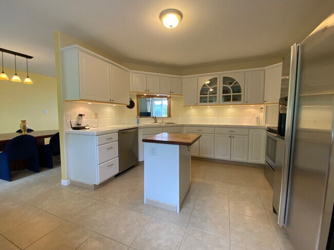 Building Photo - Fully Furnished Turn-Key 3 bd, 2 ba Ocean View Home In Hawi on 1 acre