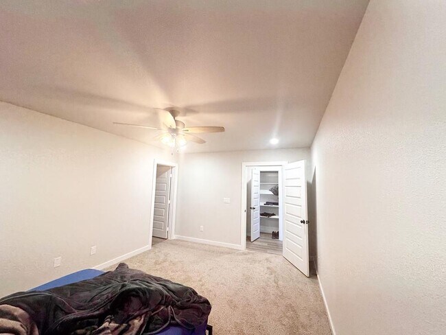 Building Photo - 309 Panhandle Dr