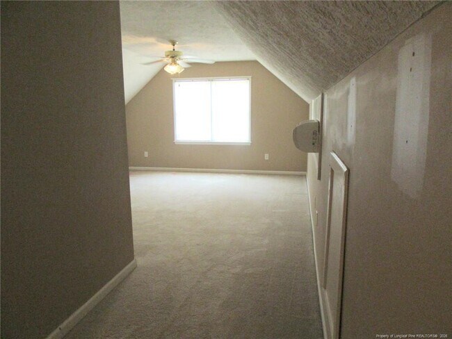 Building Photo - 6720 Jacobs Creek Cir
