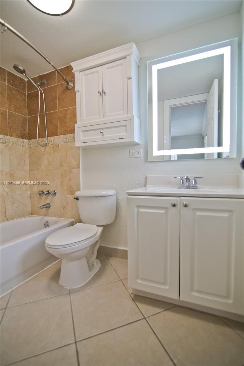 Building Photo - 8500 SW 109th Ave