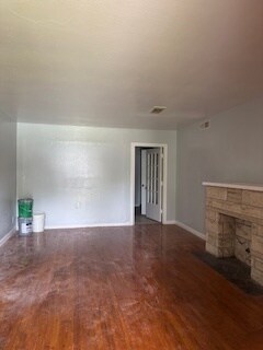 Building Photo - 5042 Ventura Ln