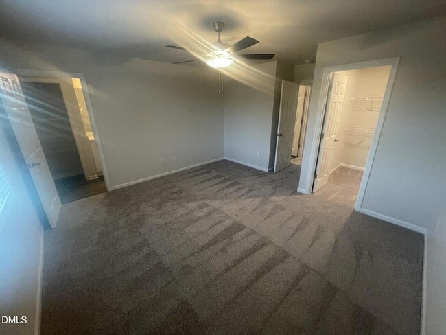 Building Photo - 1004 Peony Ln