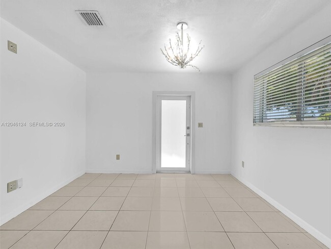 Building Photo - 5801 NW 113th Terrace