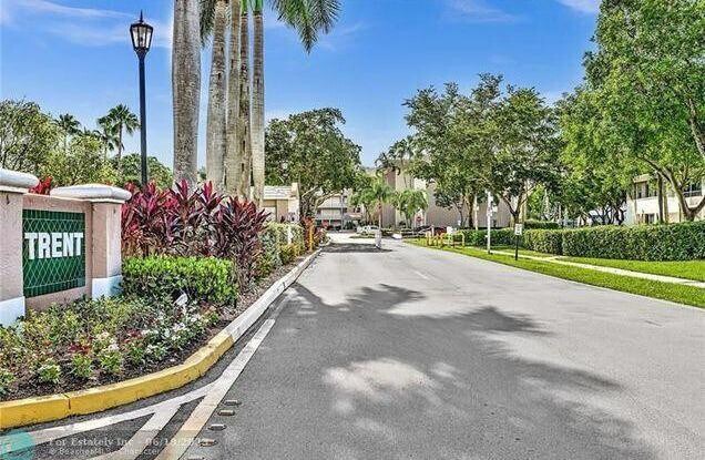 Building Photo - 7776 Trent Dr