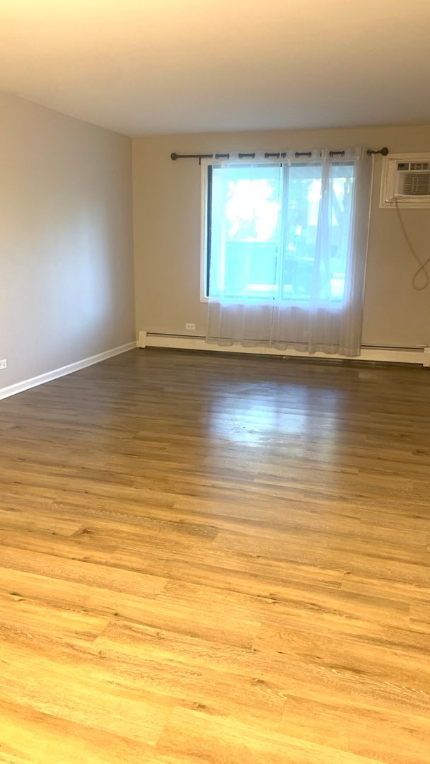 Building Photo - 2-Bedroom, 1-Bath Apartment – $1,900/month...