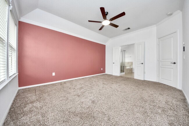 Building Photo - 24615 Ballad Dr