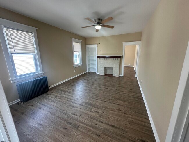 Building Photo - 9 N Rosborough Ave