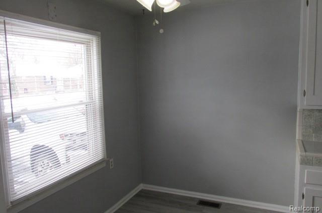 Building Photo - 932 Detroit Ave