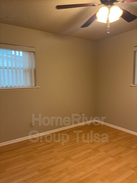Building Photo - 1814 S Ash Pl