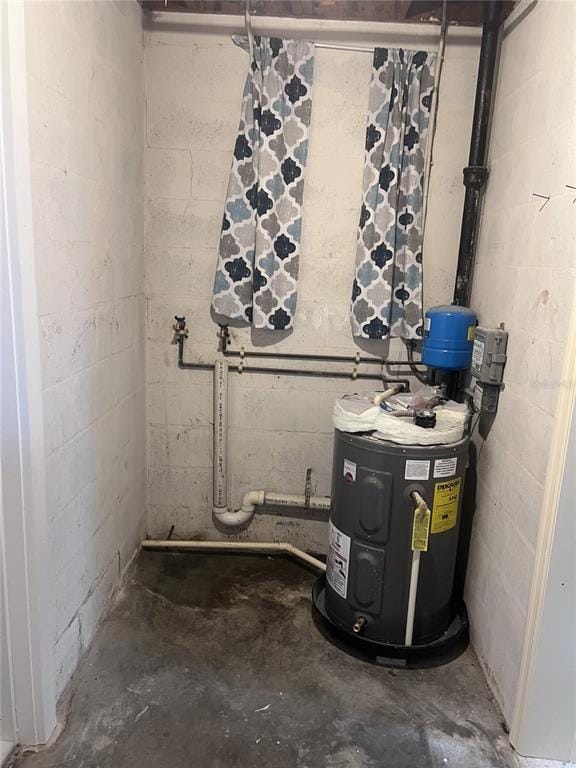 Building Photo - 2495 Baywood Dr E