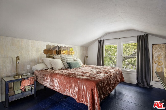 Building Photo - 201 S Ave 55