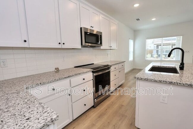 Building Photo - 4266 Aura Way