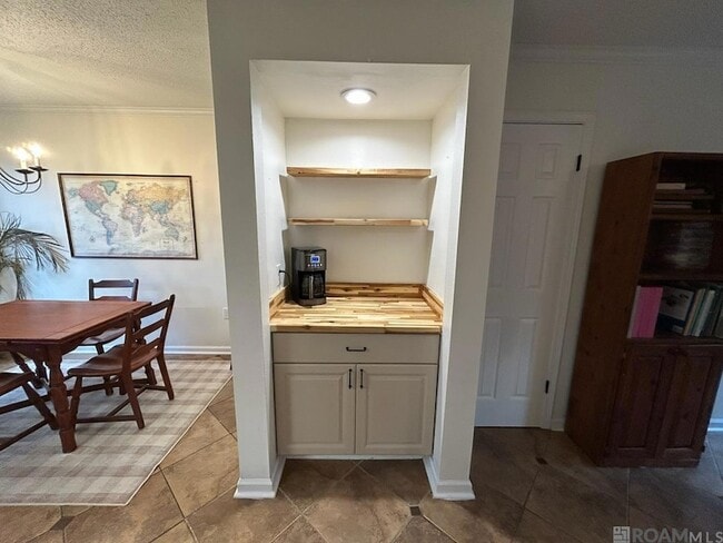 Building Photo - 929 Ridgepoint Ct