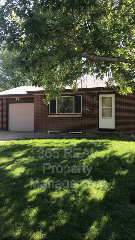 Building Photo - 430 28th Ave