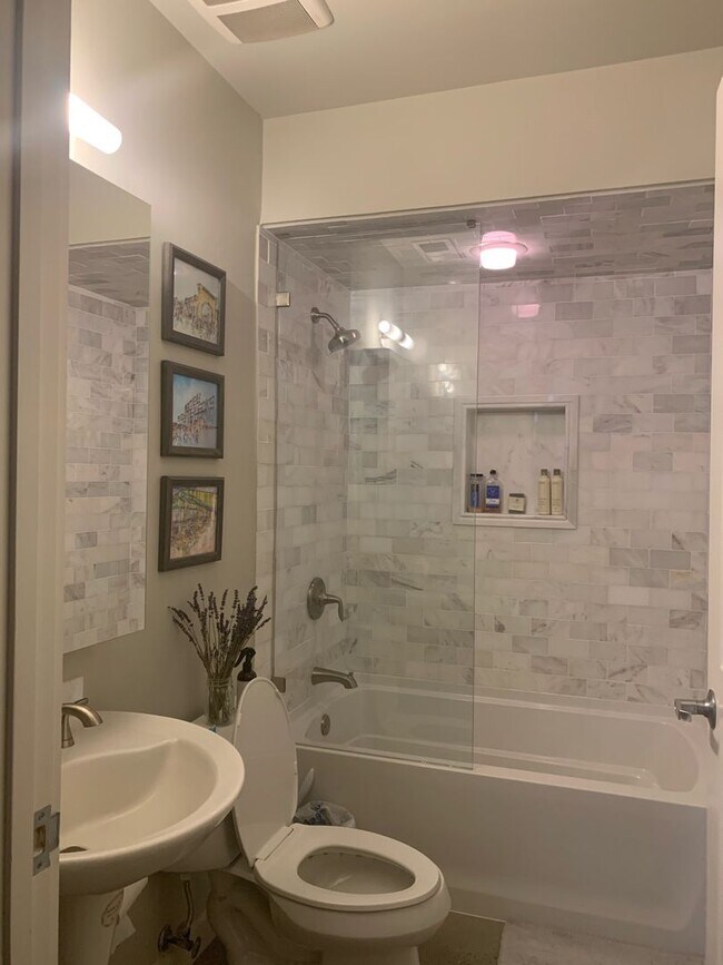 Building Photo - 3612 Artist's Way