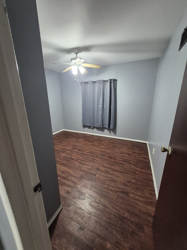 Building Photo - 9611 Winkler Dr