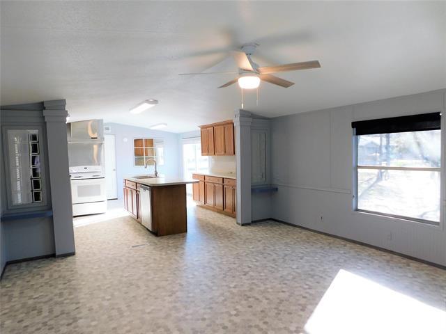 Building Photo - 323 Co Rd 3504