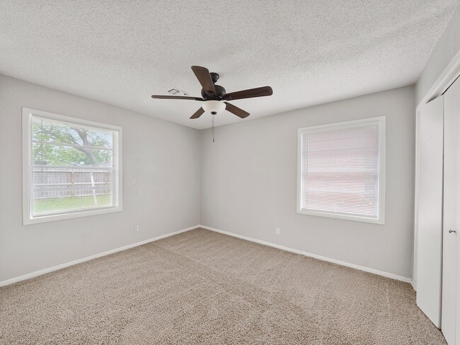 Building Photo - 3006 14th Ave N