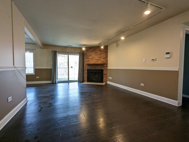 Building Photo - 2252 N Baldwin Way