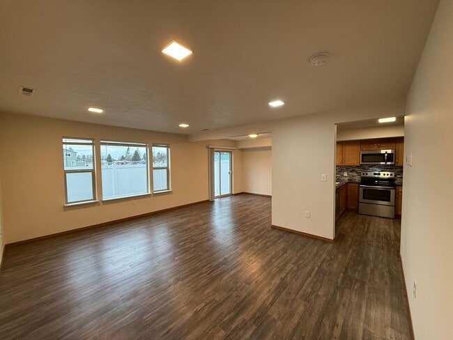 Building Photo - The Chronicle Road Duplexes!