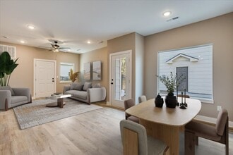 Building Photo - Skyway-Maxine Plan