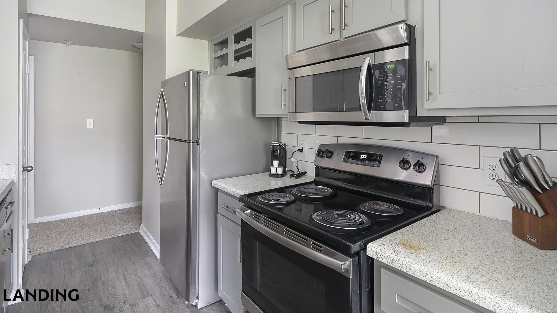 Building Photo - 2500 Woodland Park Dr