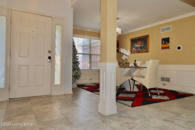 Building Photo - 9509 Hunters Trail Ct