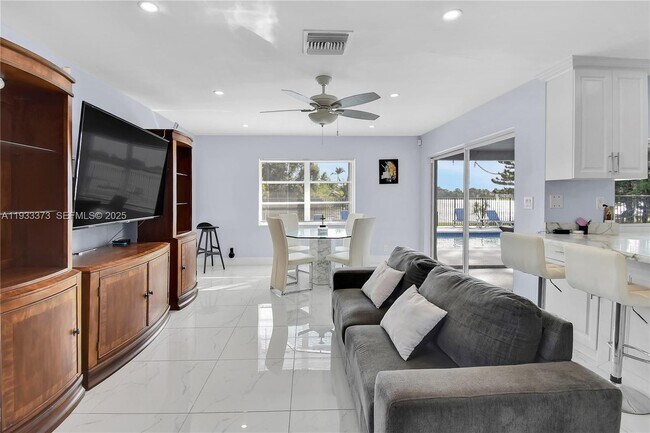 Building Photo - 406 Sailboat Cir